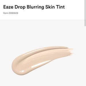 Gently Eaze Drop Blurring Skin Tint - Color 2